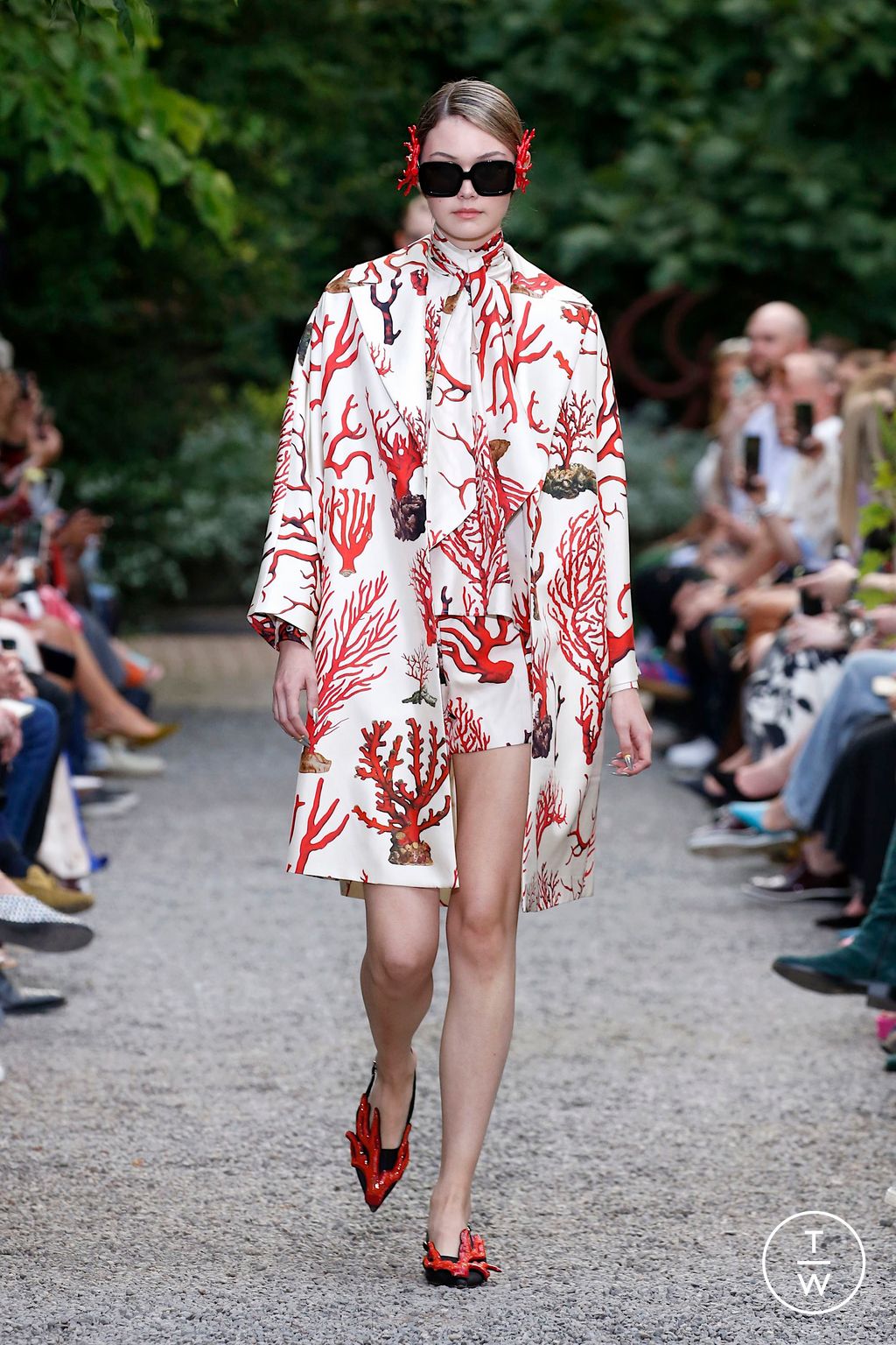 Fashion Week New York Spring/Summer 2025 look 40 from the Libertine collection womenswear