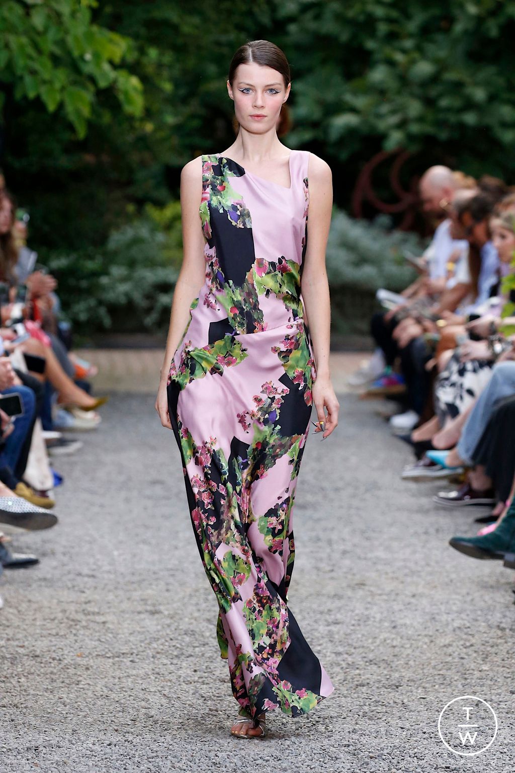 Fashion Week New York Spring/Summer 2025 look 47 from the Libertine collection womenswear