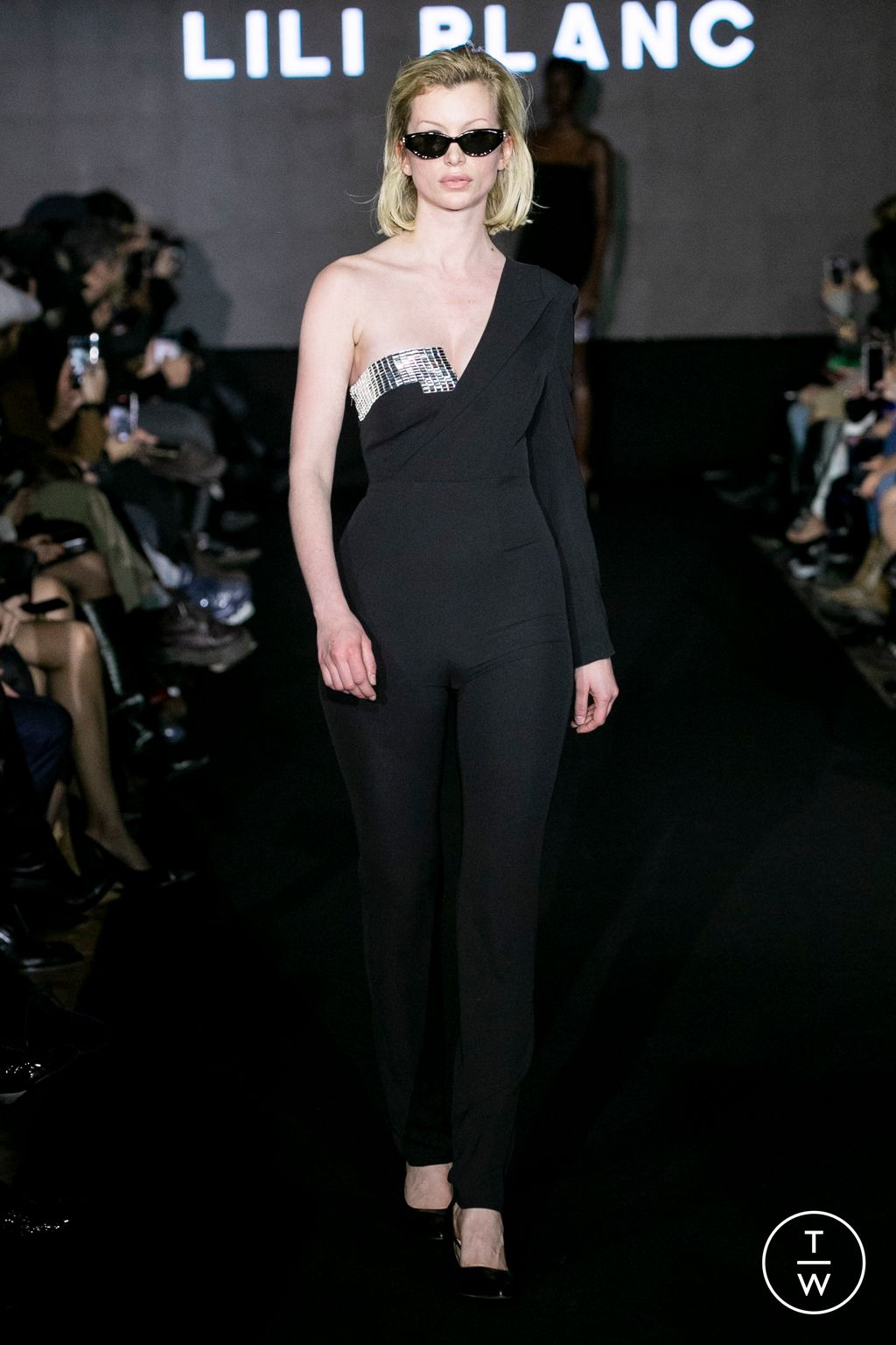 Fashion Week Paris Fall/Winter 2023 look 7 de la collection Lili Blanc womenswear