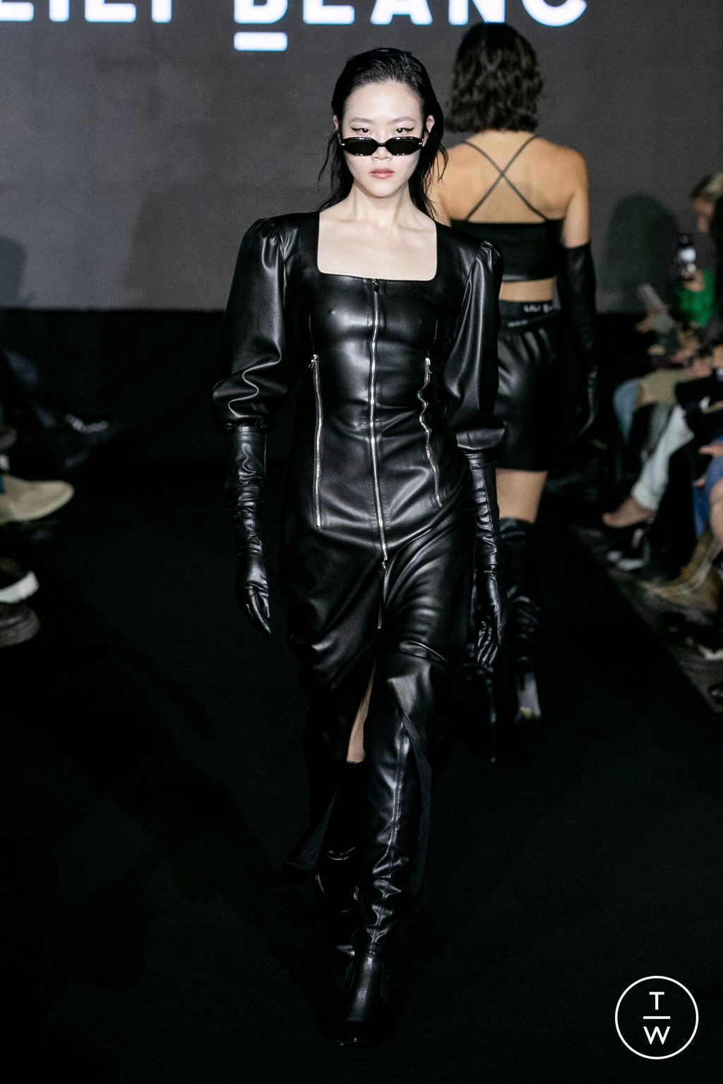 Fashion Week Paris Fall/Winter 2023 look 15 de la collection Lili Blanc womenswear