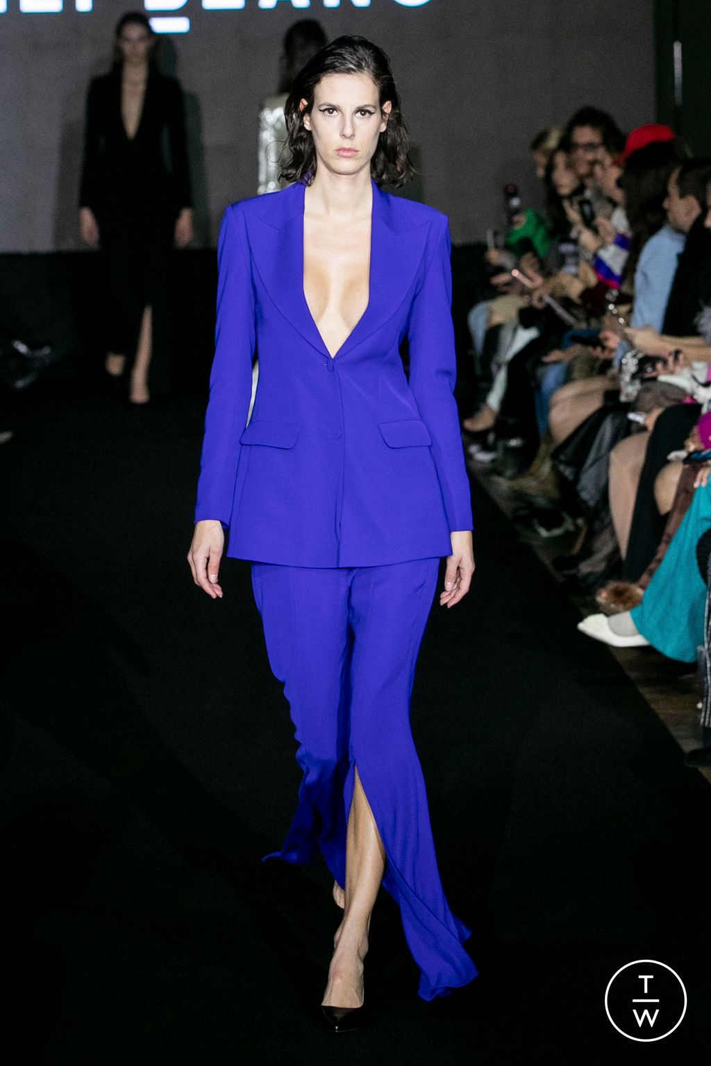 Fashion Week Paris Fall/Winter 2023 look 37 de la collection Lili Blanc womenswear
