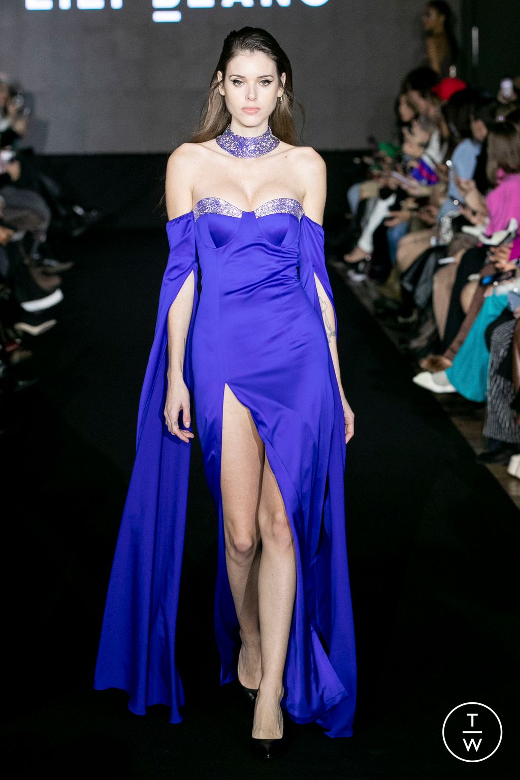 Fashion Week Paris Fall/Winter 2023 look 40 de la collection Lili Blanc womenswear