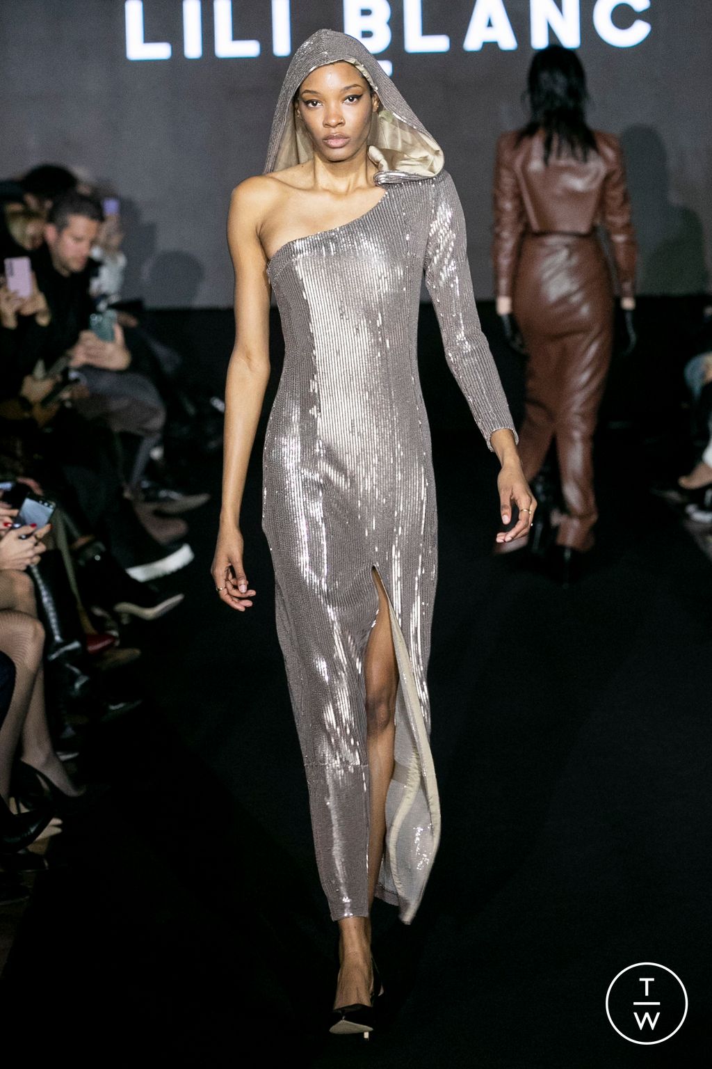 Fashion Week Paris Fall/Winter 2023 look 43 de la collection Lili Blanc womenswear