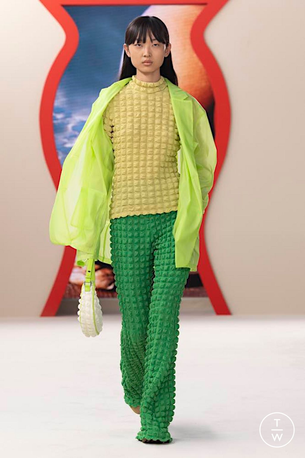 Fashion Week Paris Spring/Summer 2024 look 8 from the Li Ning collection 男装