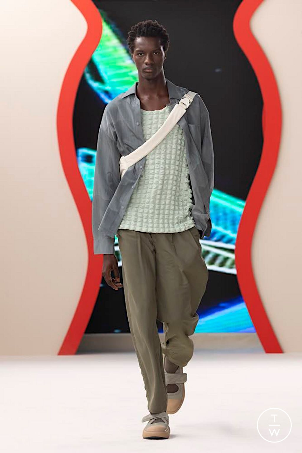 Fashion Week Paris Spring/Summer 2024 look 13 from the Li Ning collection menswear