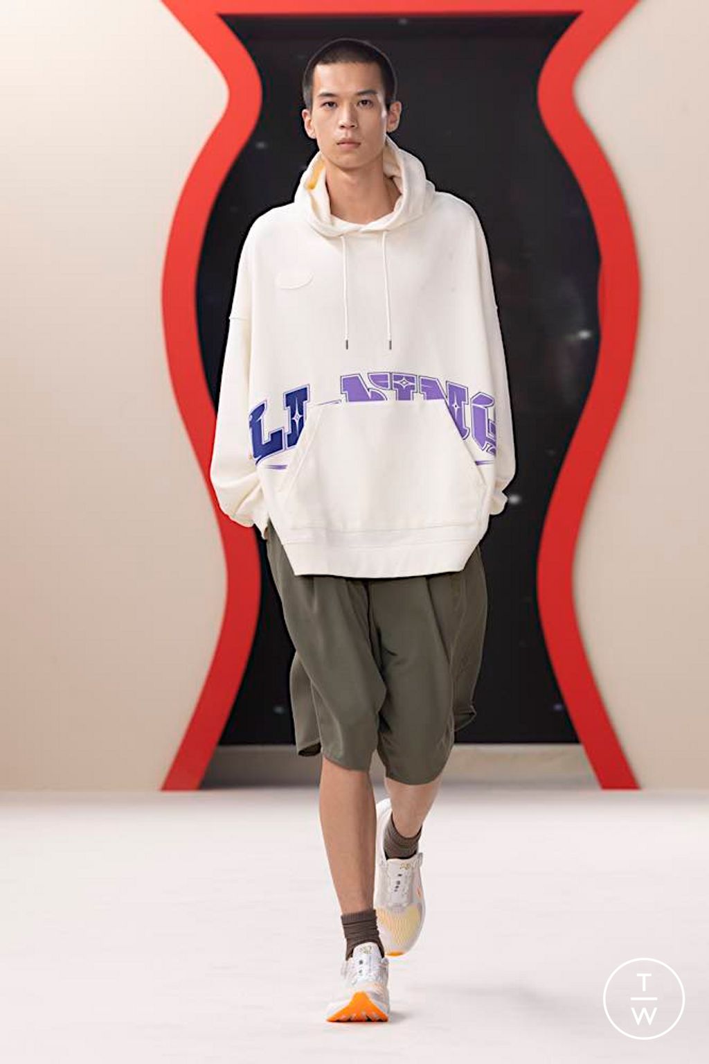 Fashion Week Paris Spring/Summer 2024 look 15 from the Li Ning collection menswear