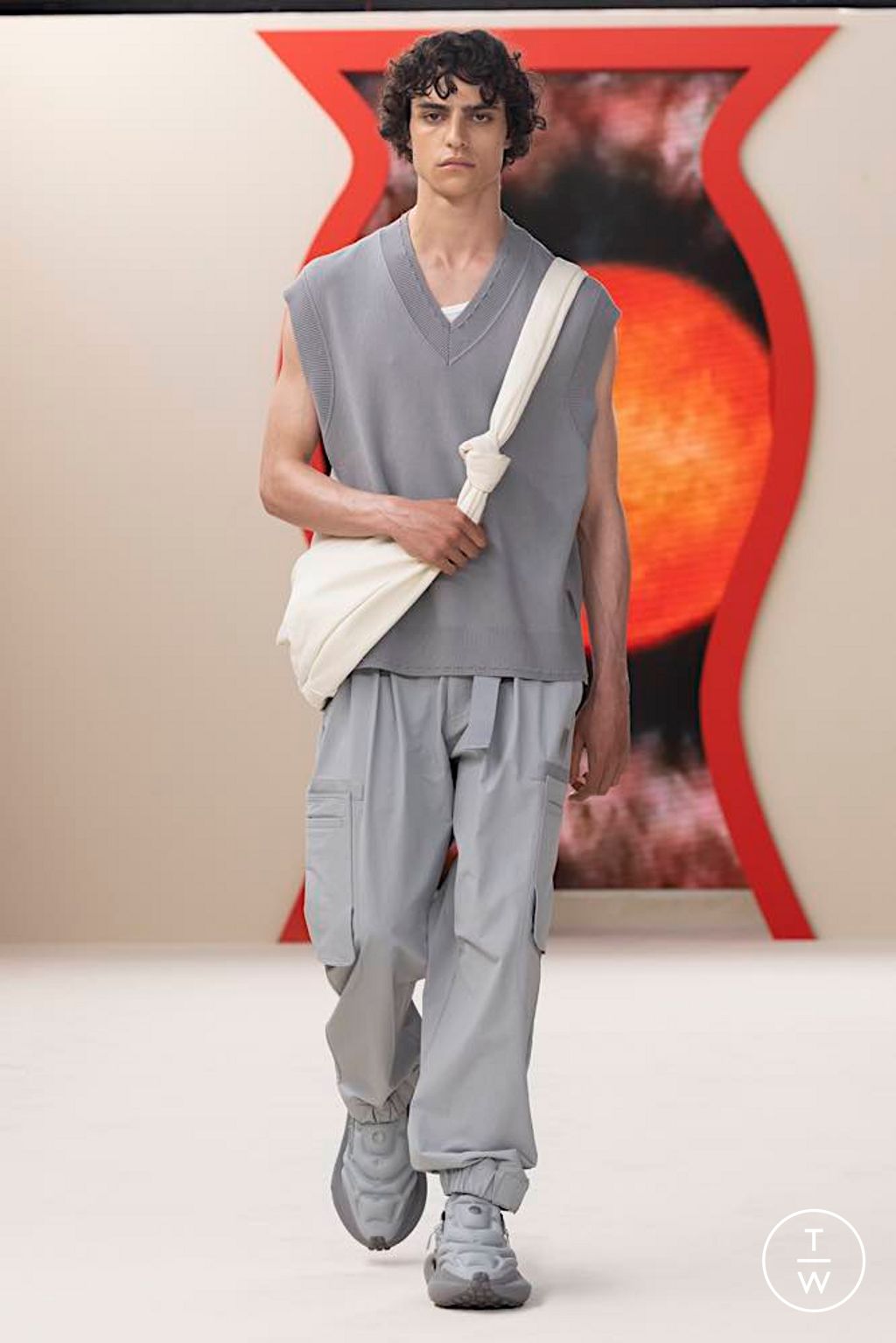 Fashion Week Paris Spring/Summer 2024 look 16 from the Li Ning collection menswear