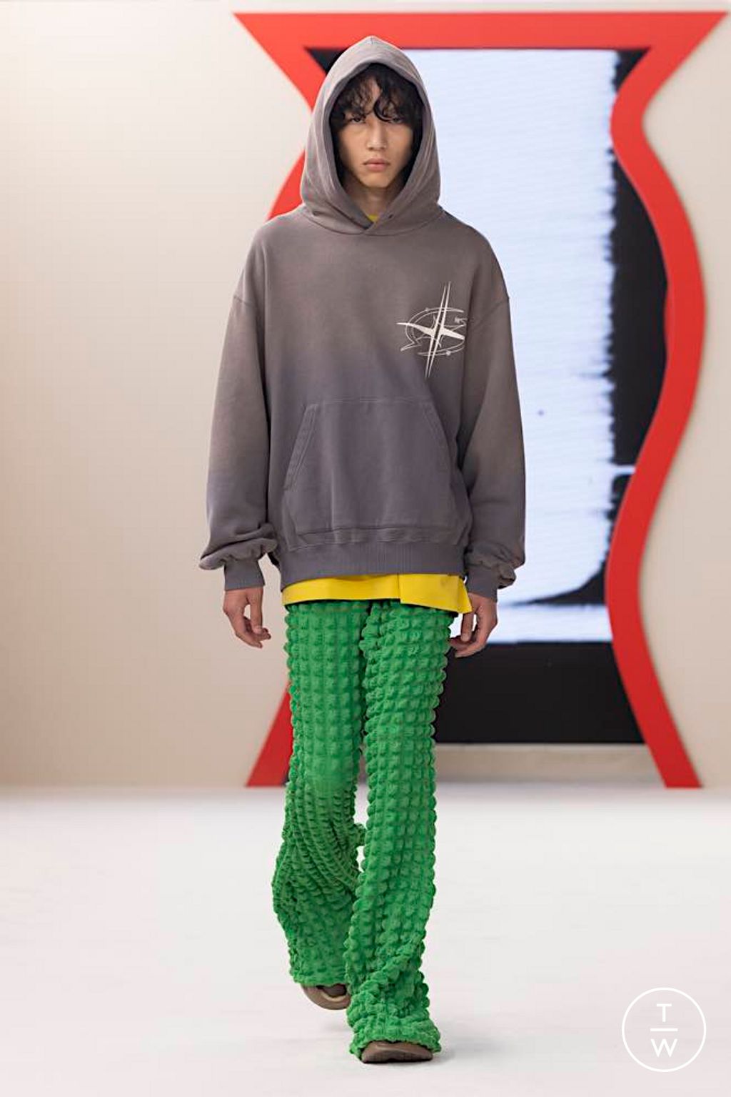 Fashion Week Paris Spring/Summer 2024 look 26 from the Li Ning collection menswear