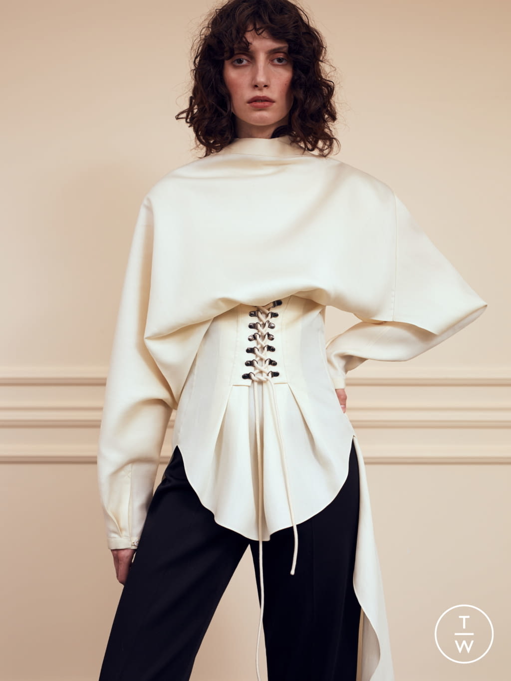 Fashion Week Paris Fall/Winter 2021 look 4 de la collection Litkovskaya womenswear