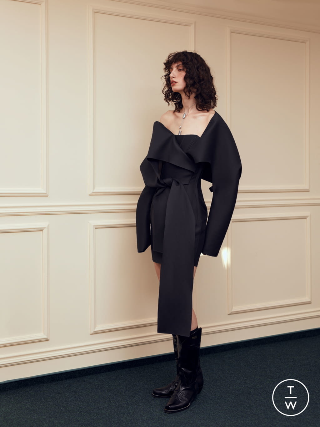 Fashion Week Paris Fall/Winter 2021 look 22 from the Litkovskaya collection womenswear