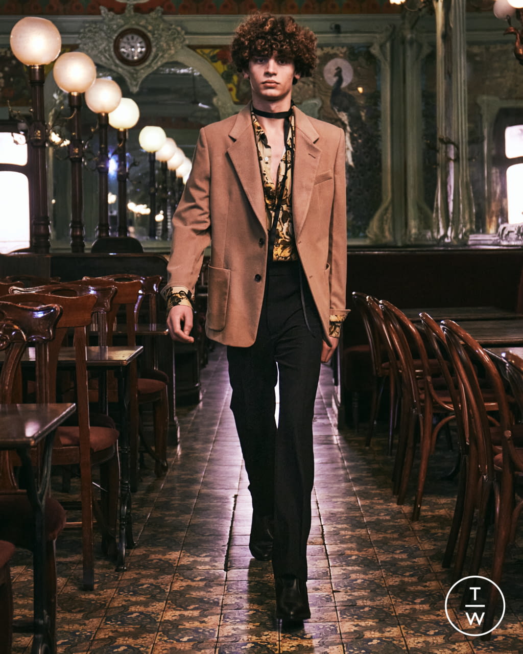 Fashion Week Paris Fall/Winter 2021 look 11 from the Davi Paris collection menswear
