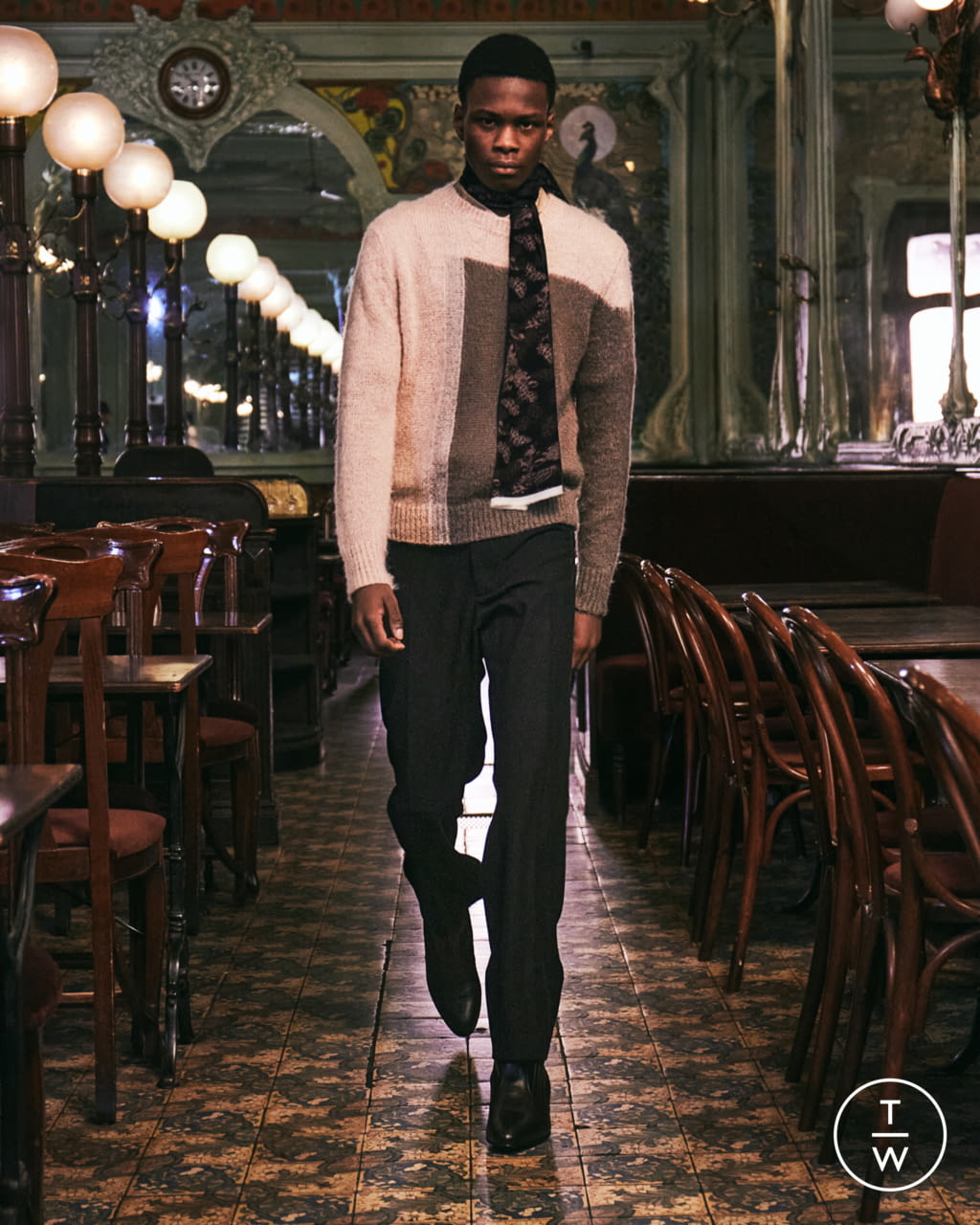 Fashion Week Paris Fall/Winter 2021 look 17 from the Davi Paris collection menswear