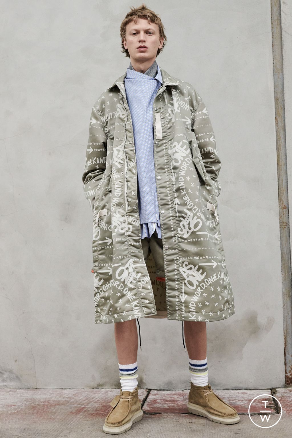 Fashion Week Paris Resort 2023 look 27 from the Sacai collection menswear