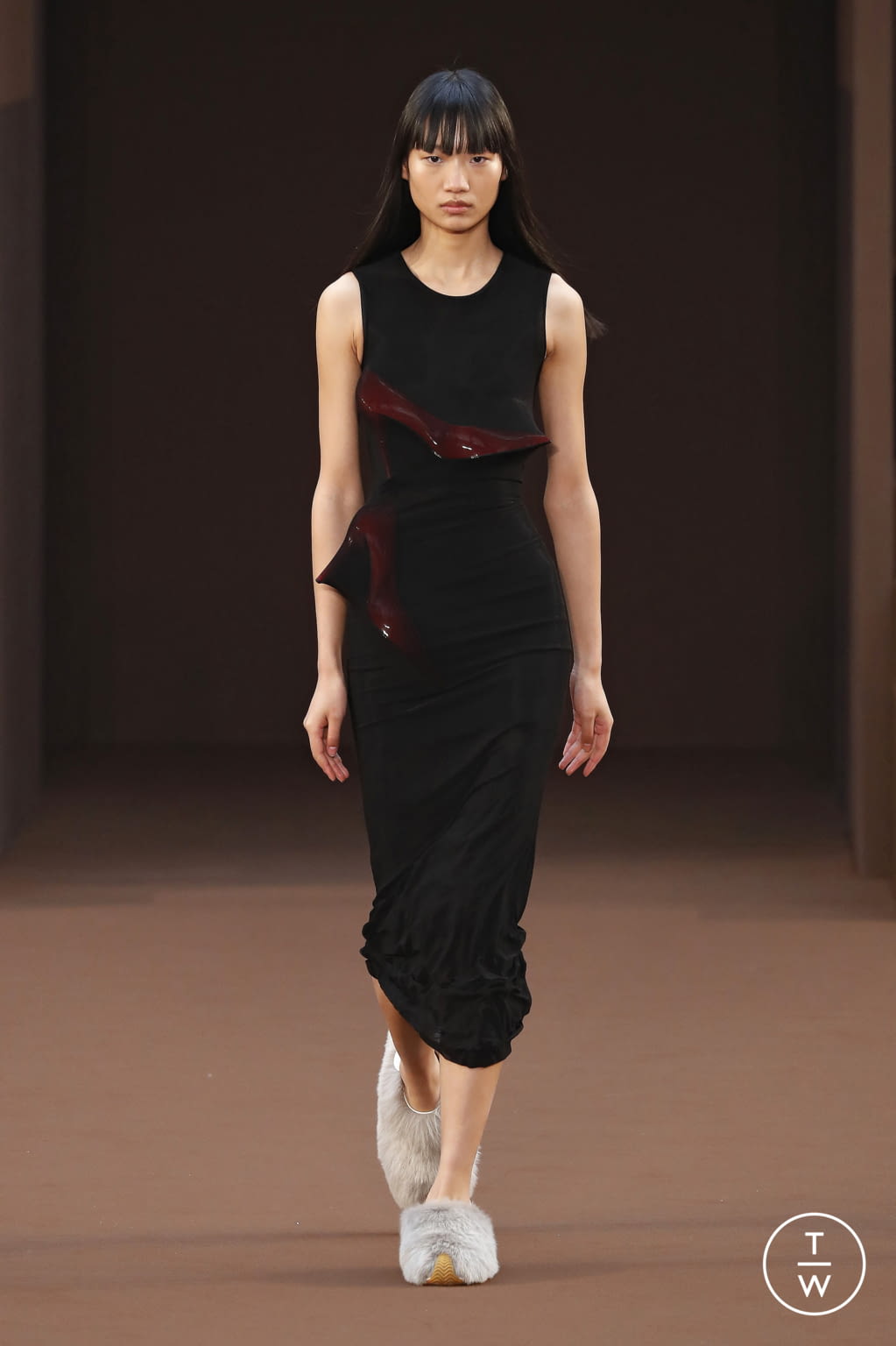 Fashion Week Paris Fall/Winter 2022 look 26 de la collection Loewe womenswear
