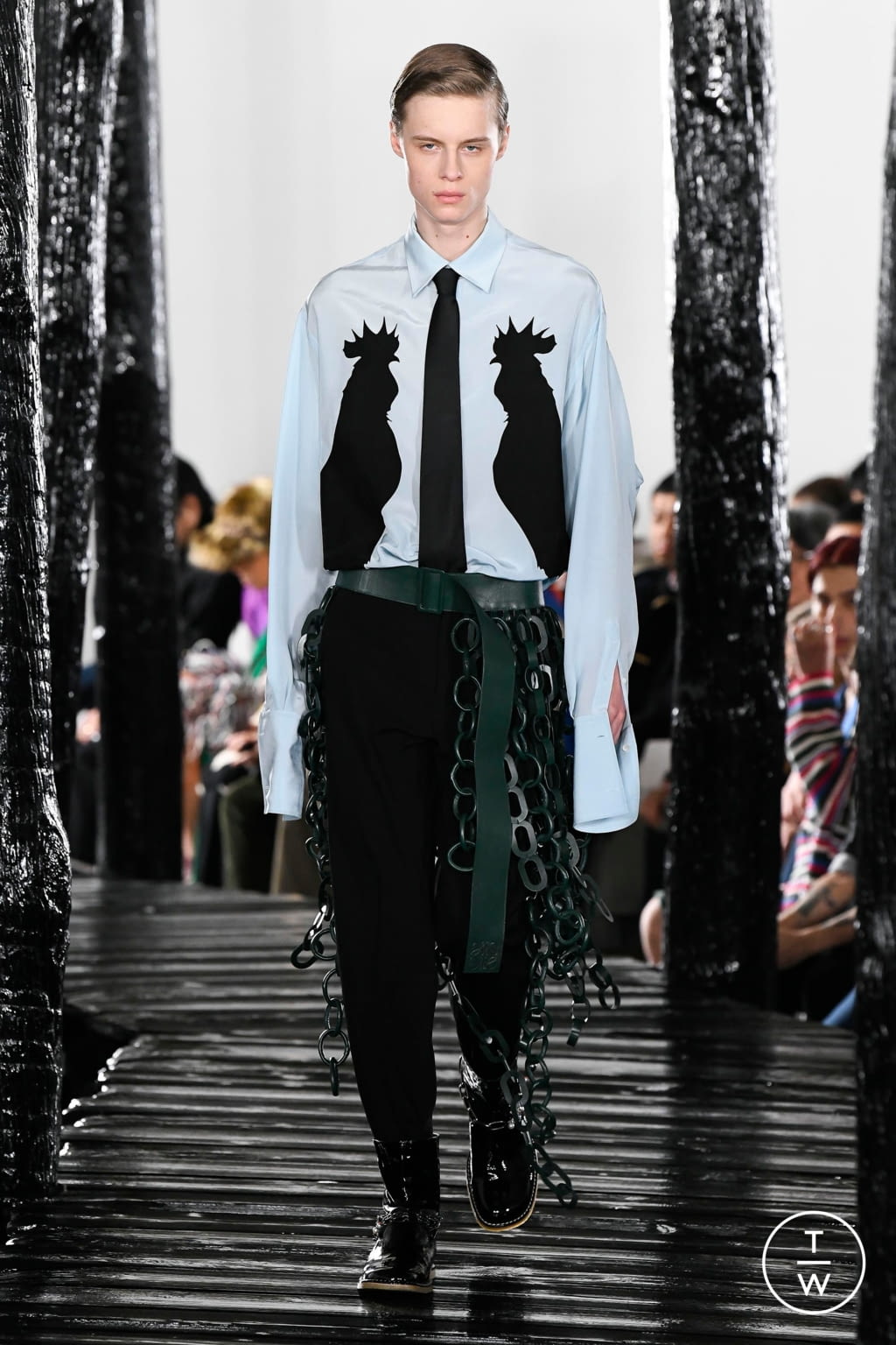 Fashion Week Paris Fall/Winter 2020 look 25 from the Loewe collection 男装