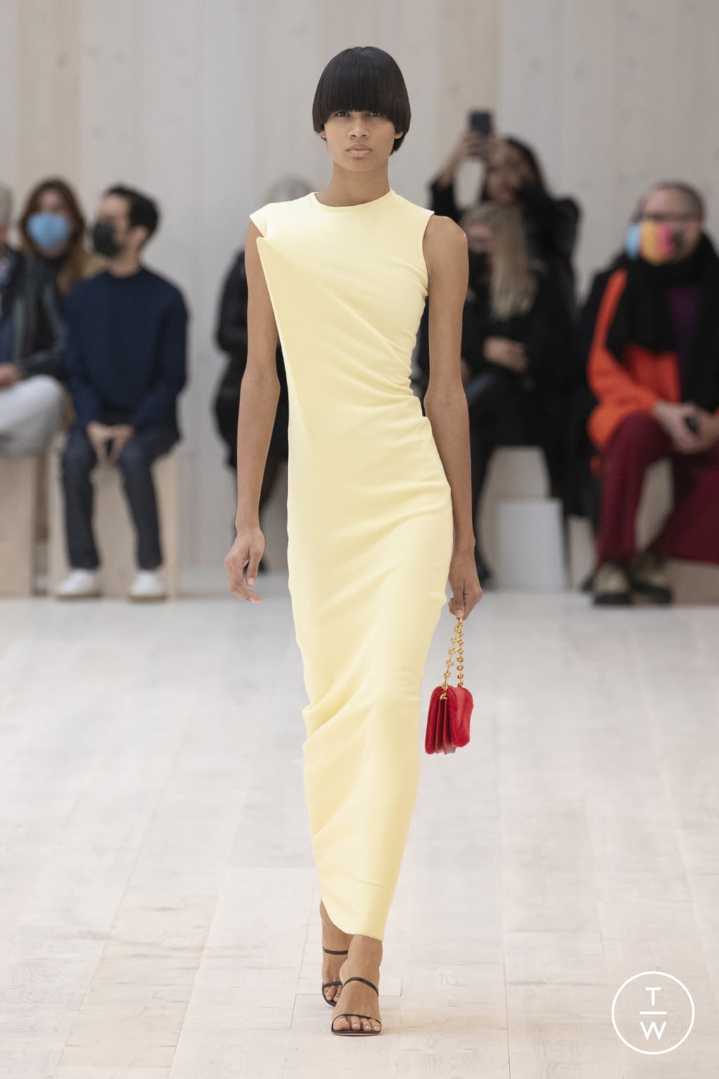 Fashion Week Paris Spring/Summer 2022 look 6 from the Loewe collection 女装