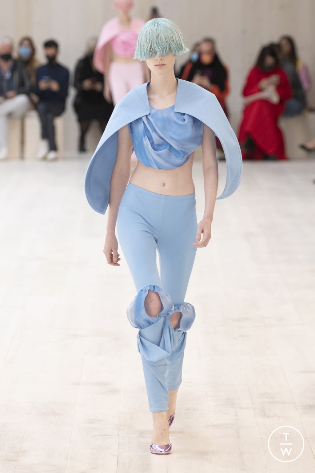 Fashion Week Paris Spring/Summer 2022 look 17 from the Loewe collection 女装