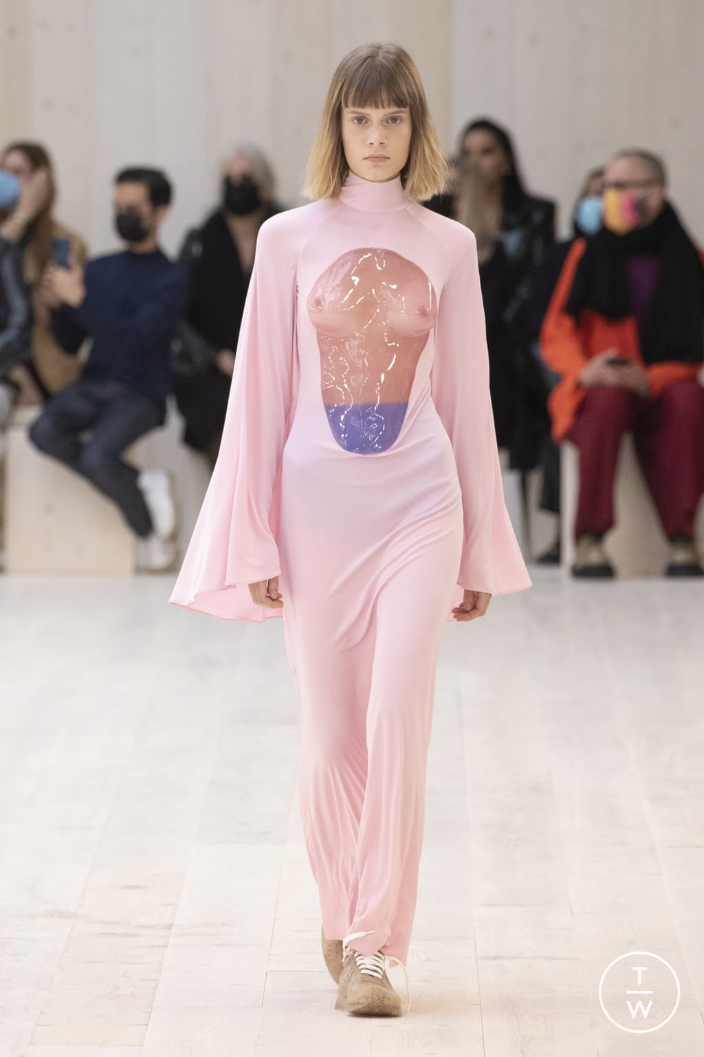 Fashion Week Paris Spring/Summer 2022 look 51 de la collection Loewe womenswear