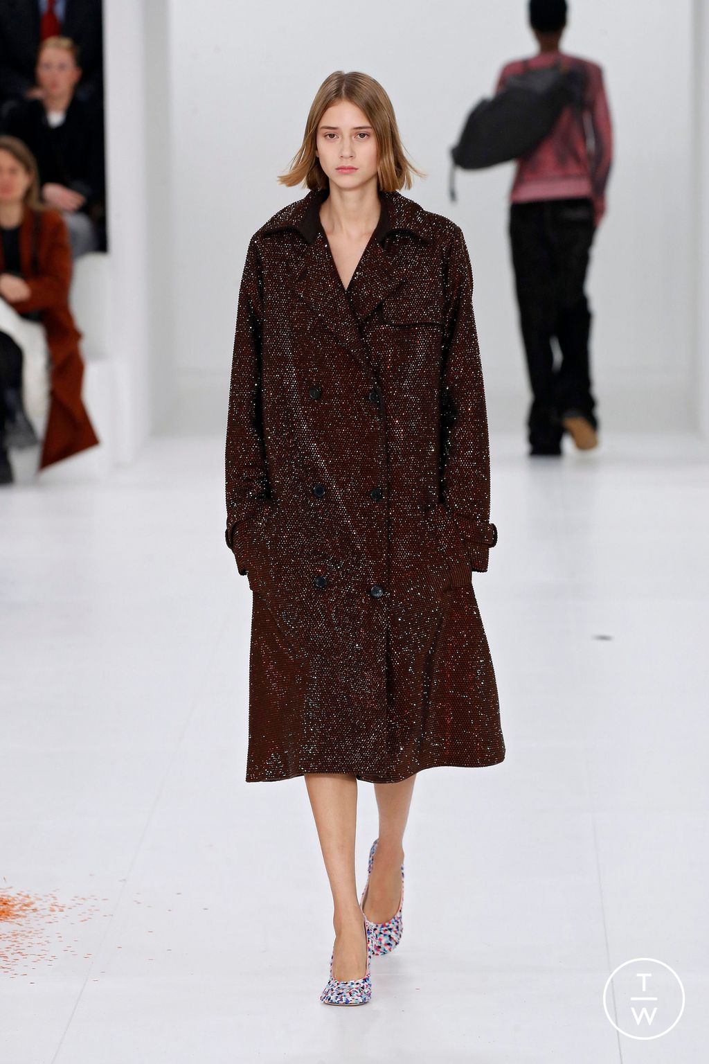 Fashion Week Paris Fall/Winter 2023 look 32 from the Loewe collection womenswear