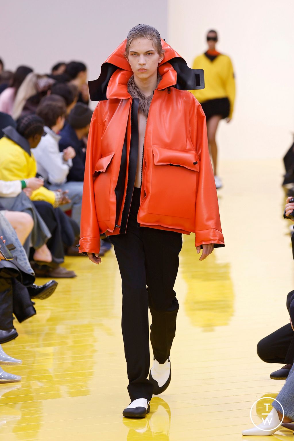 Fashion Week Paris Fall/Winter 2026 look 12 from the Loewe collection 女装