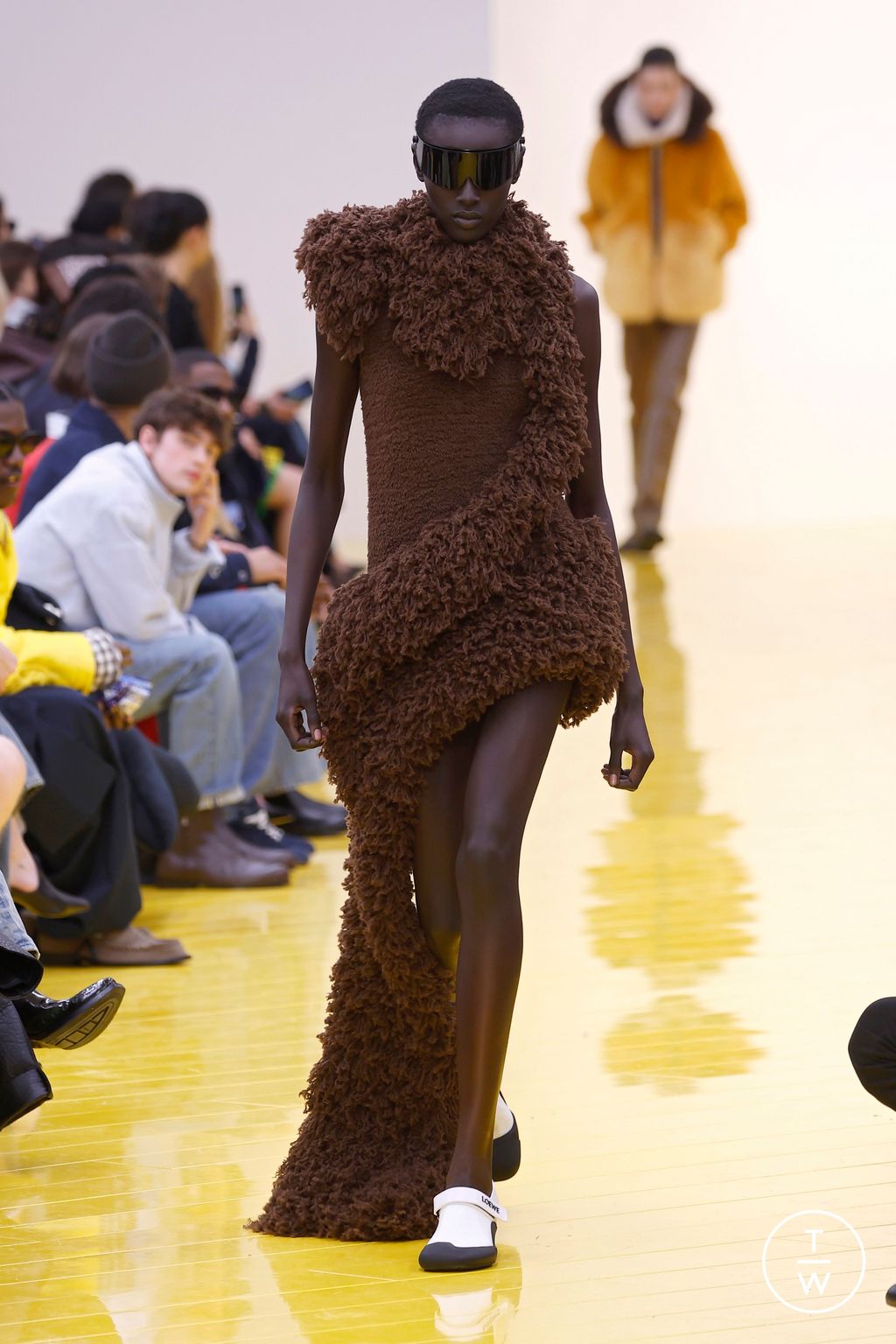 Fashion Week Paris Fall/Winter 2026 look 19 from the Loewe collection 女装