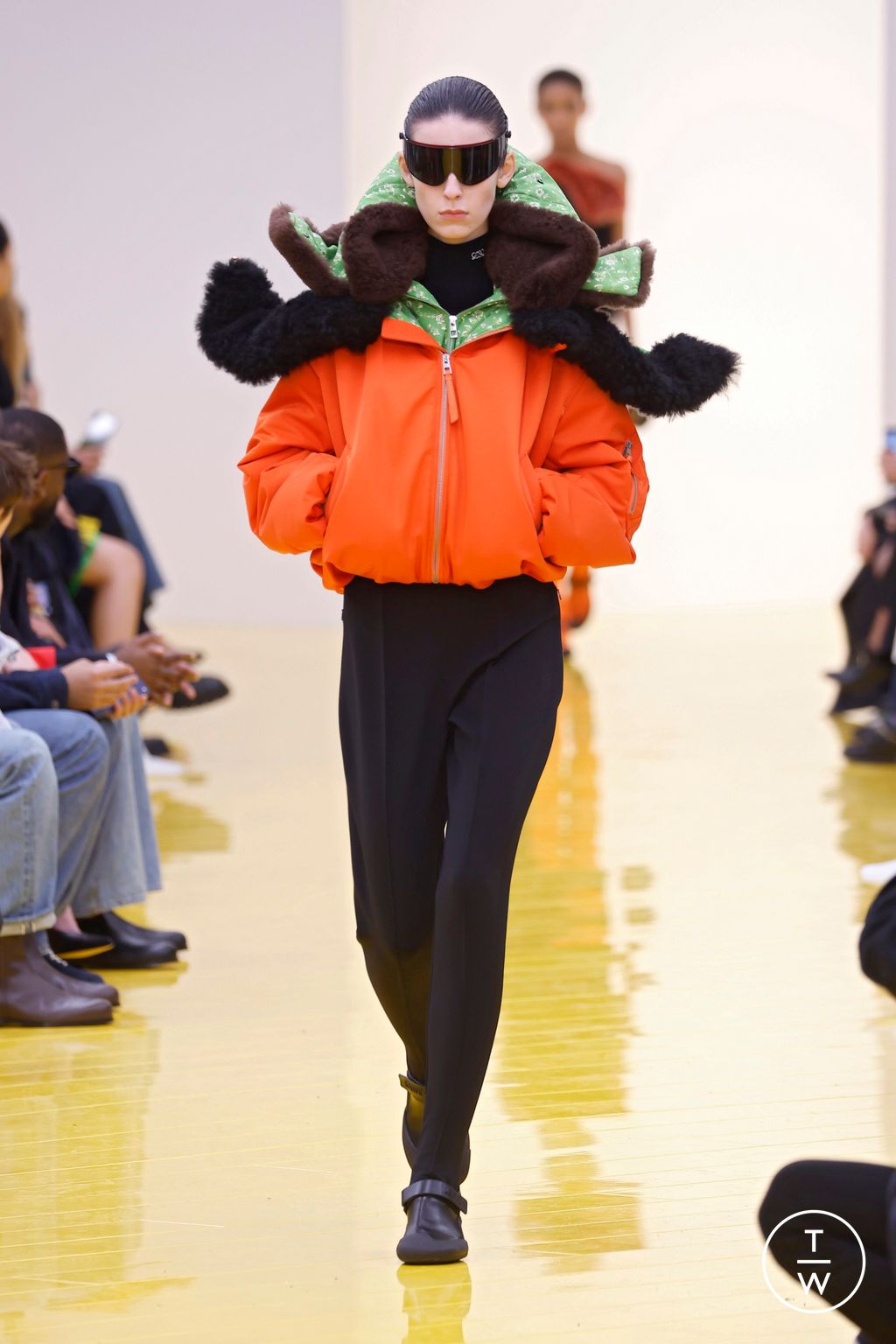 Fashion Week Paris Fall/Winter 2026 look 29 from the Loewe collection 女装