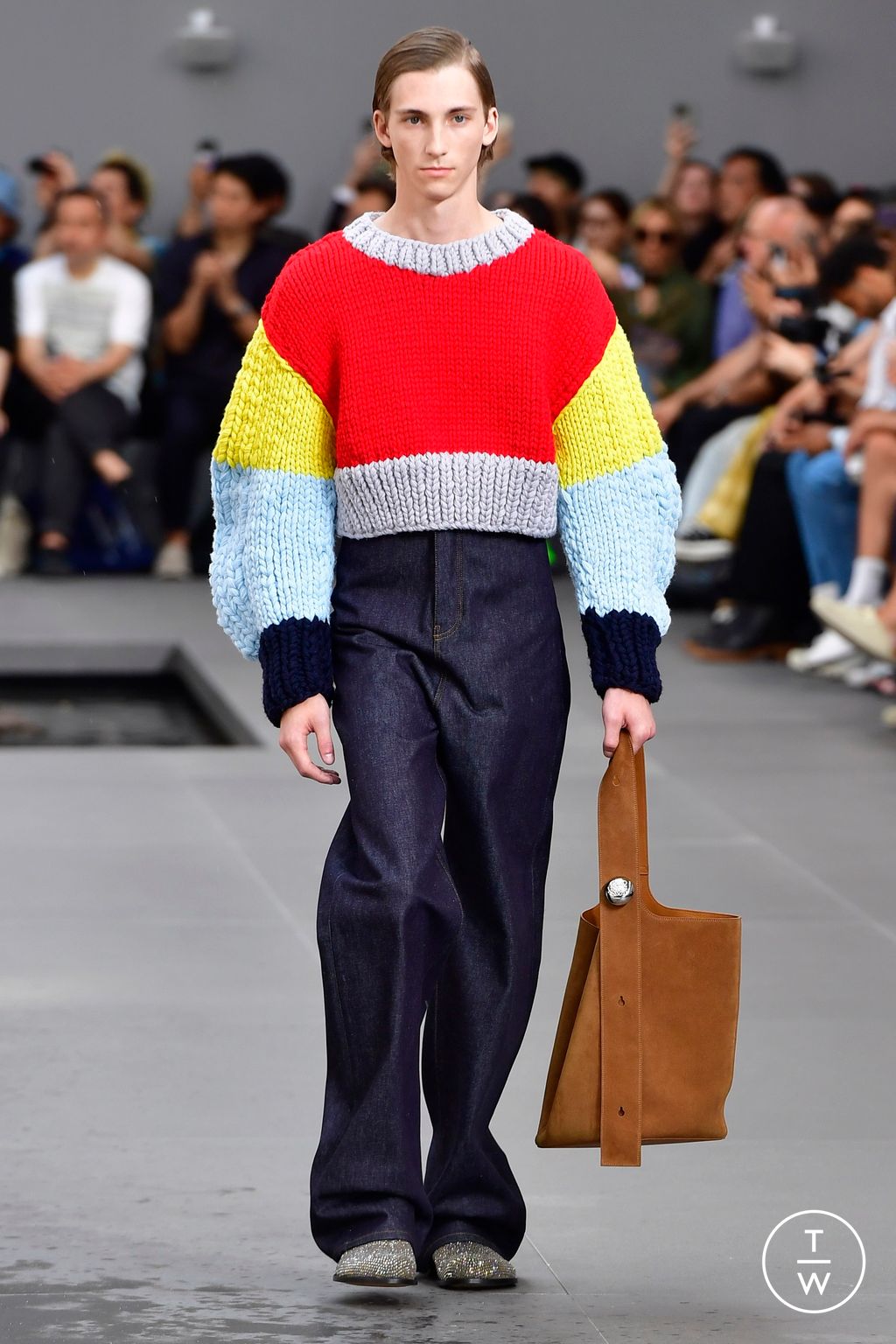 Fashion Week Paris Spring/Summer 2024 look 5 from the Loewe collection 男装