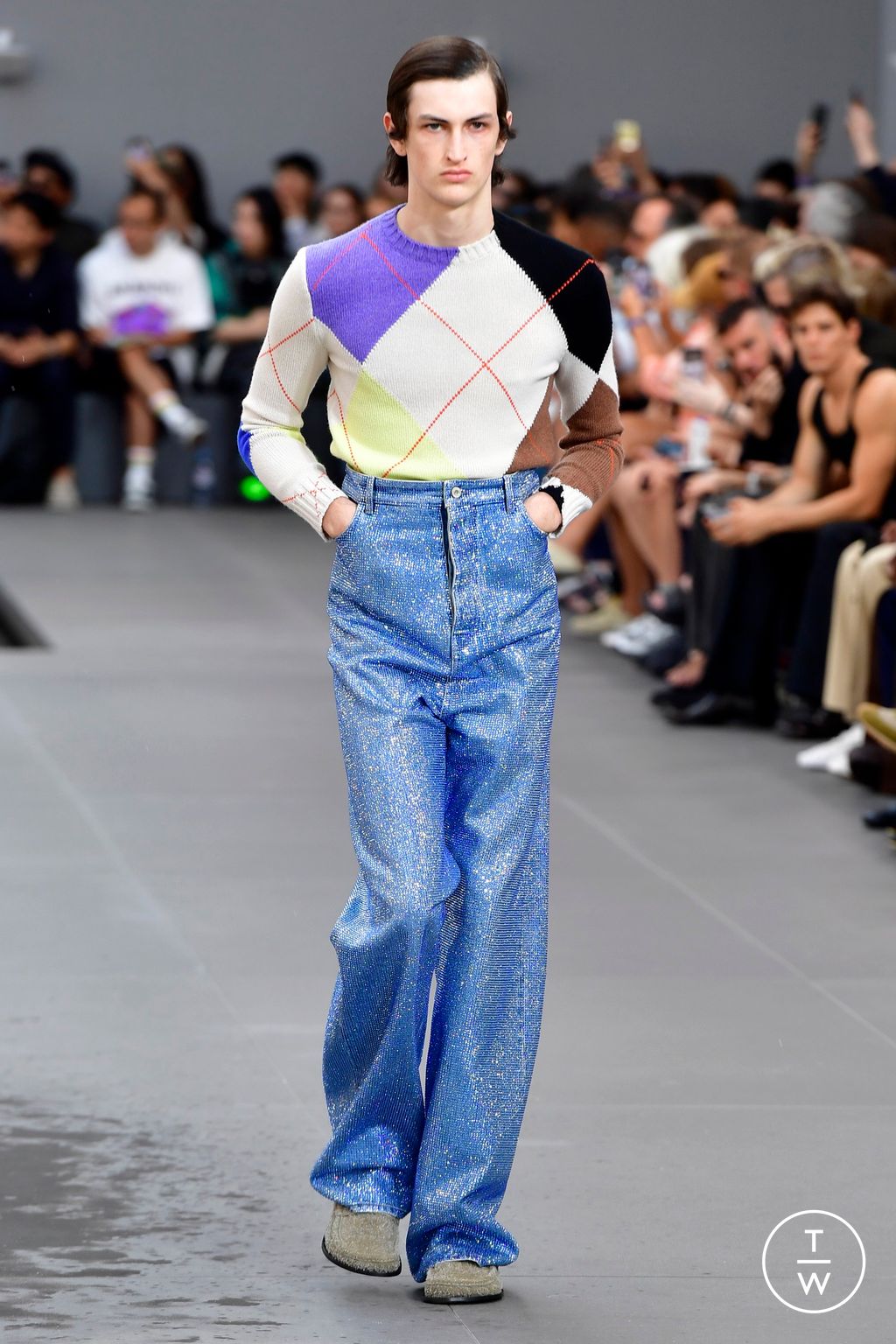 Fashion Week Paris Spring/Summer 2024 look 13 from the Loewe collection 男装
