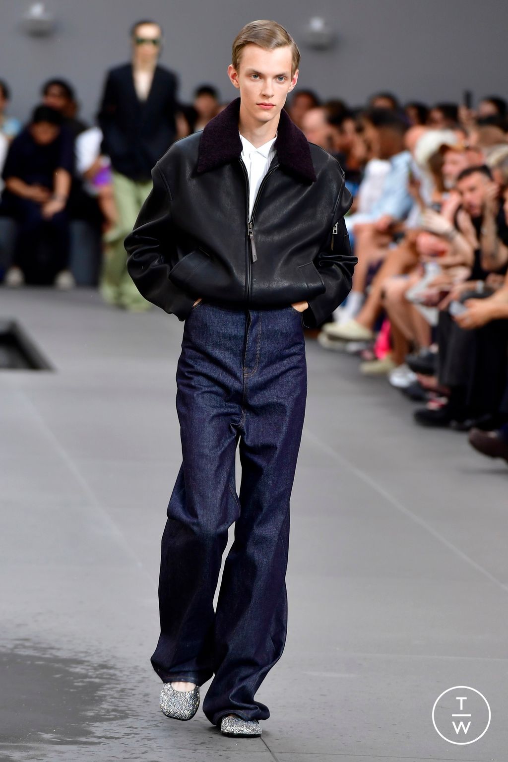 Fashion Week Paris Spring/Summer 2024 look 50 from the Loewe collection menswear