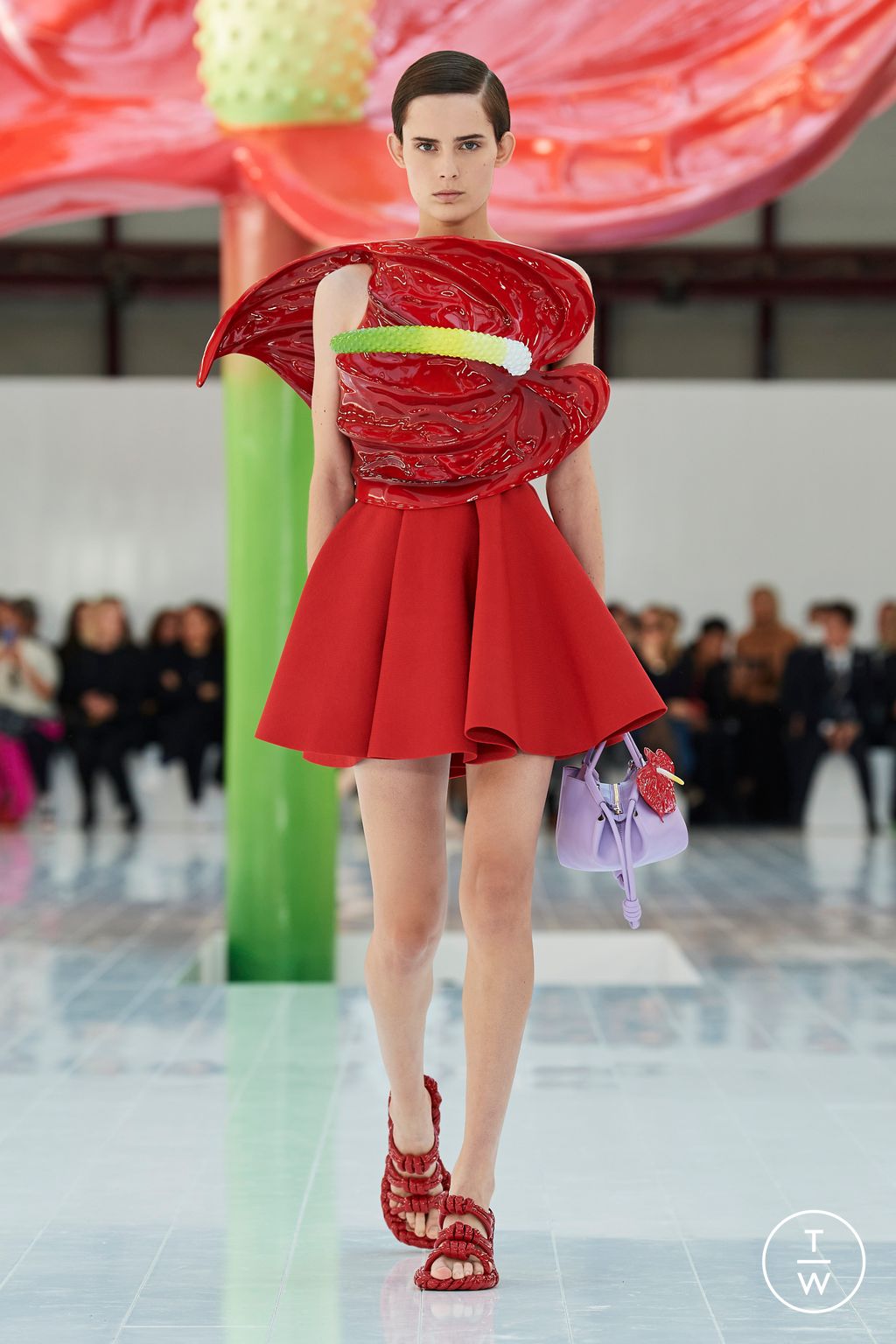 Fashion Week Paris Spring/Summer 2023 look 12 de la collection Loewe womenswear
