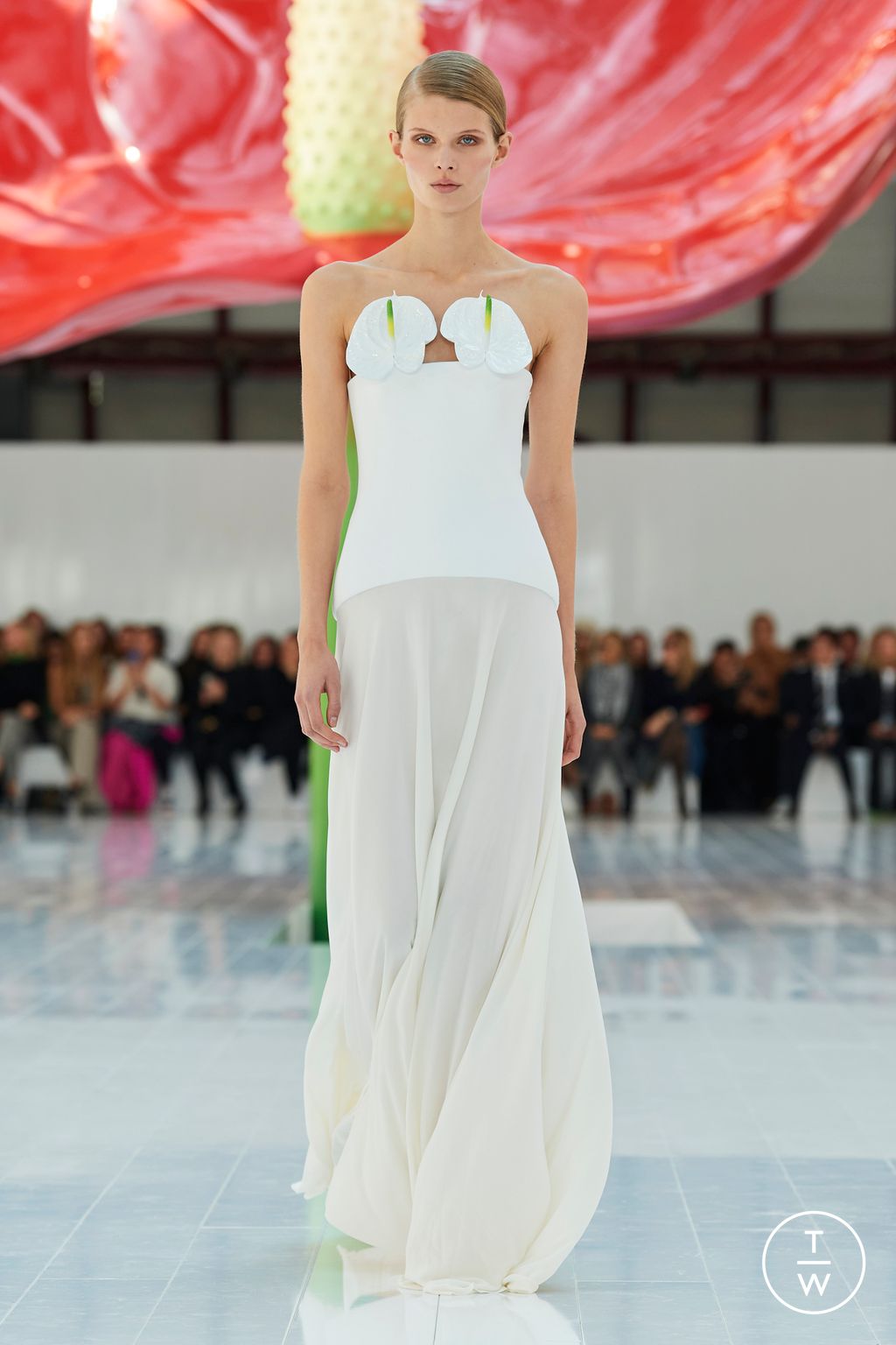 Fashion Week Paris Spring/Summer 2023 look 35 from the Loewe collection 女装