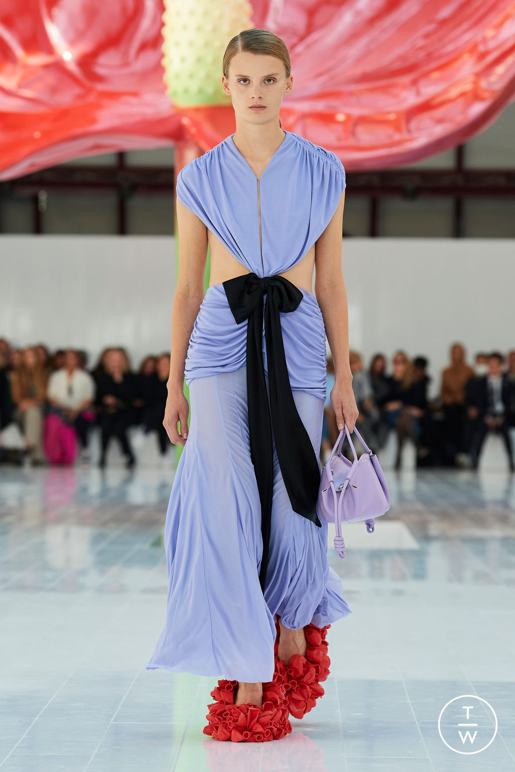 Fashion Week Paris Spring/Summer 2023 look 42 from the Loewe collection womenswear