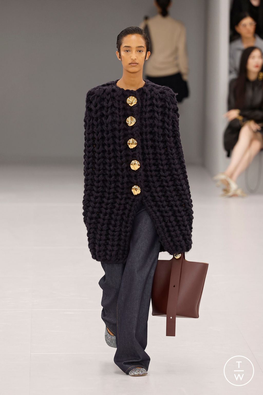 Fashion Week Paris Spring/Summer 2024 look 26 from the Loewe collection womenswear
