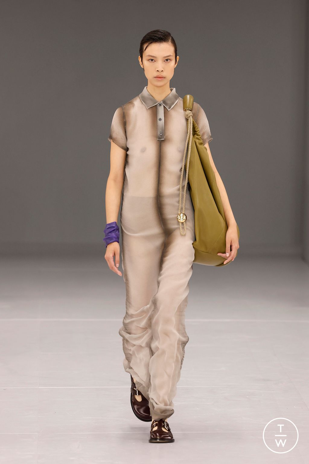 Fashion Week Paris Spring/Summer 2024 look 34 de la collection Loewe womenswear