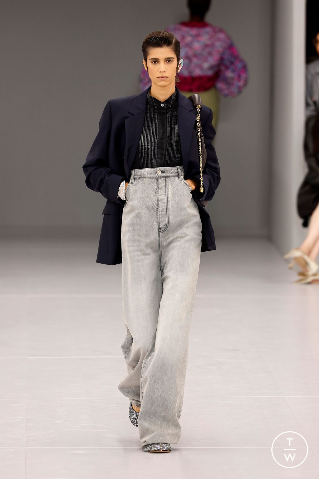 Fashion Week Paris Spring/Summer 2024 look 39 from the Loewe collection 女装