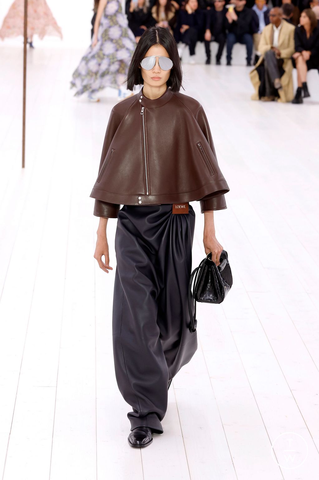 Fashion Week Paris Spring-Summer 2025 look 39 from the Loewe collection womenswear