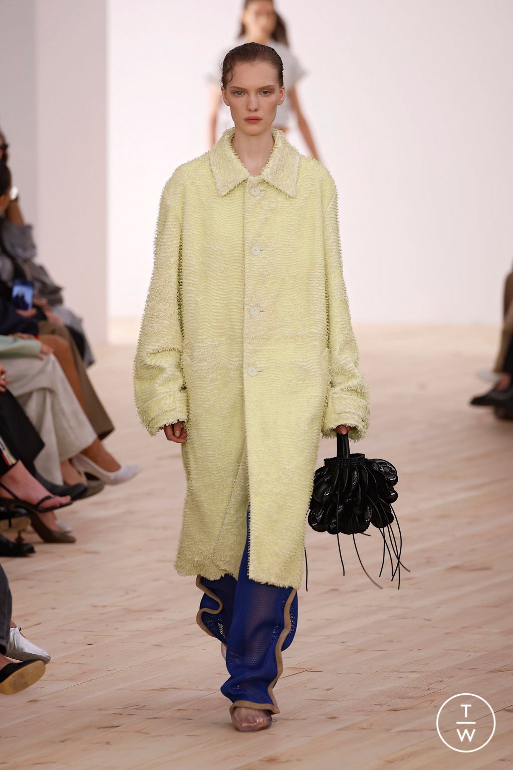 Fashion Week Paris Spring/Summer 2026 look 31 from the Loewe collection womenswear