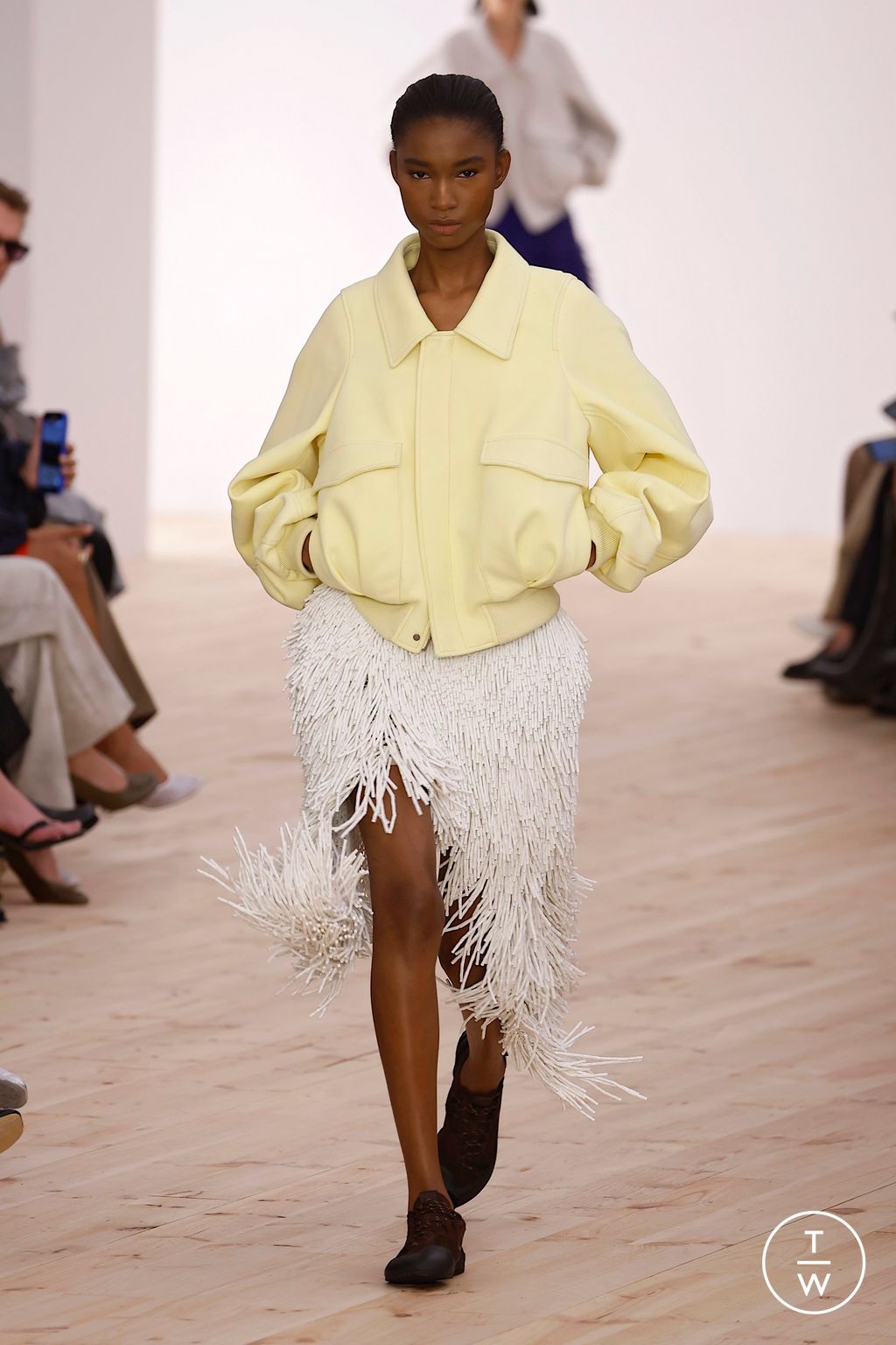Fashion Week Paris Spring/Summer 2026 look 36 from the Loewe collection womenswear
