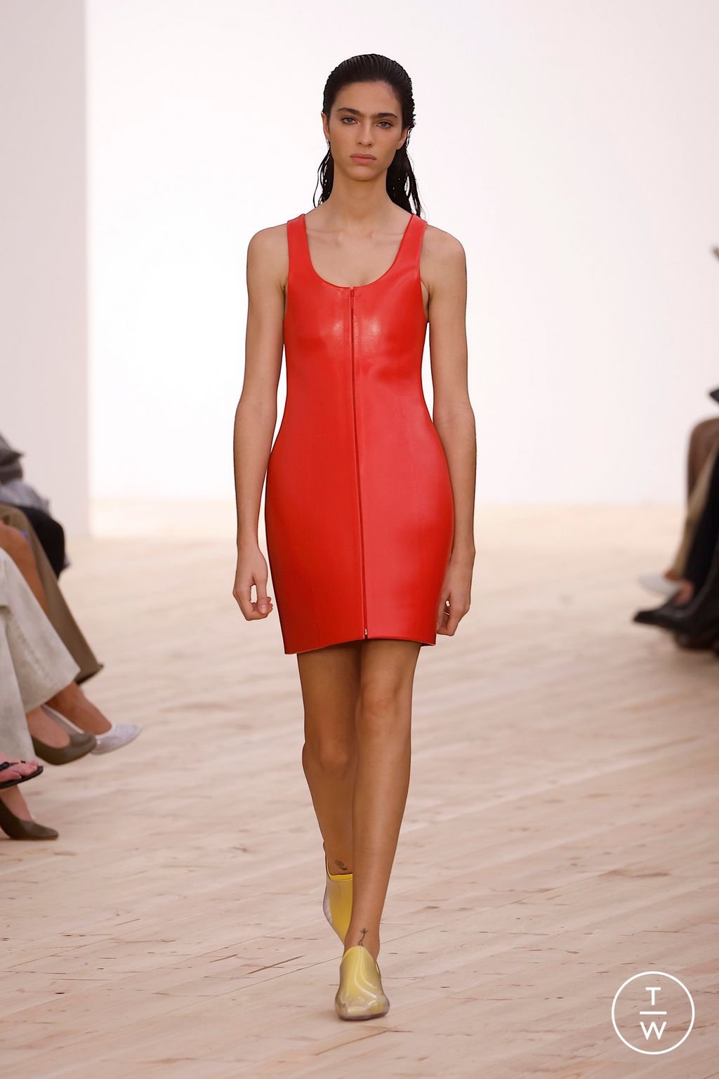 Fashion Week Paris Spring/Summer 2026 look 52 from the Loewe collection womenswear