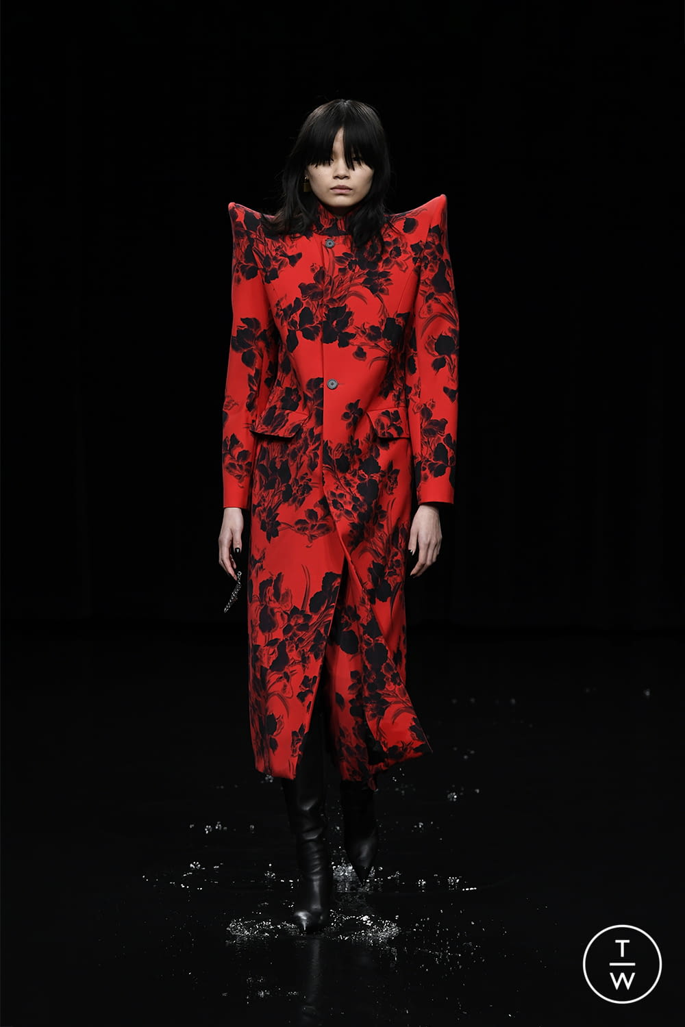 Fashion Week Paris Fall/Winter 2020 look 67 from the Balenciaga collection womenswear
