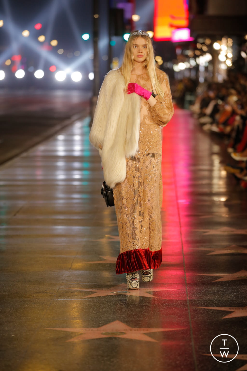 Fashion Week Milan Spring/Summer 2022 look 5 from the Gucci collection 女装