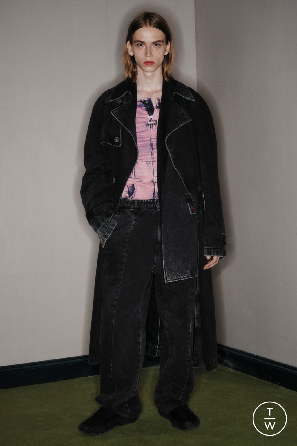 Fashion Week Milan Spring/Summer 2022 look 14 from the DIESEL collection menswear