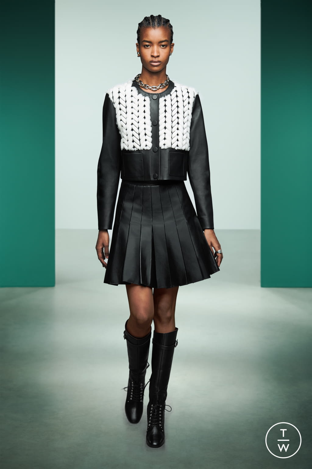 Fashion Week Milan Pre-Fall 2022 look 2 from the Ports 1961 collection womenswear