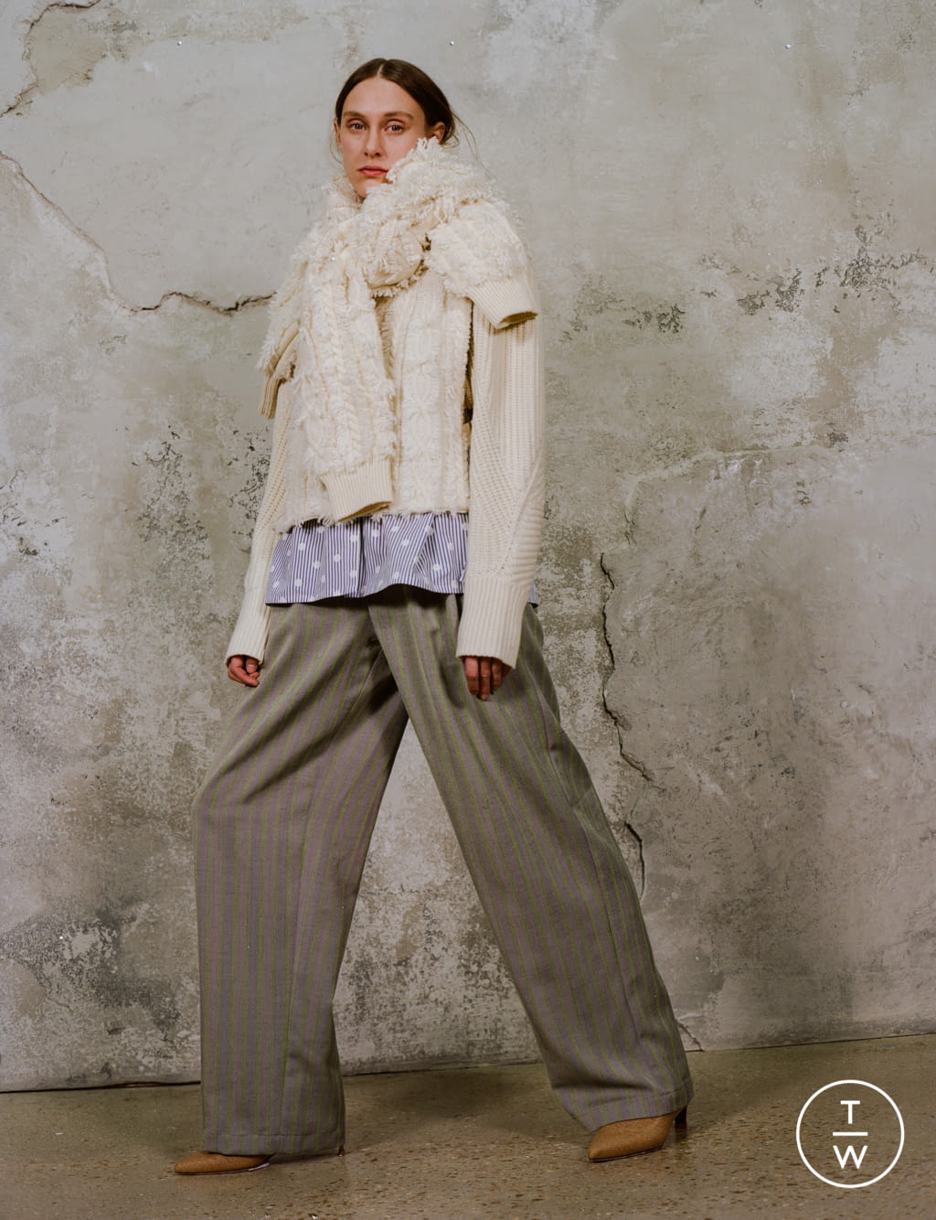 Fashion Week Paris Pre-Fall 2020 look 2 from the Dawei collection 女装