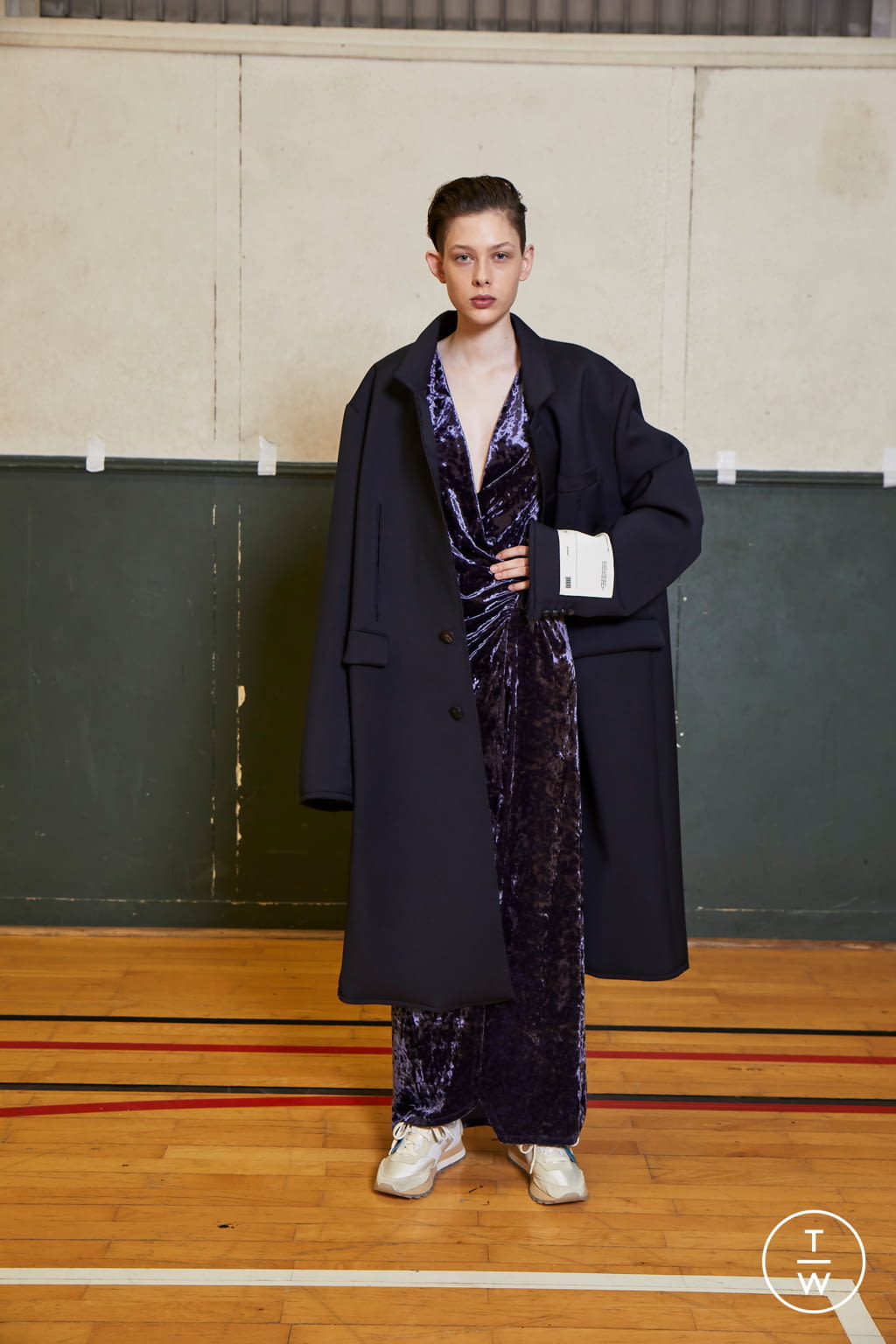 Fashion Week Paris Pre-Fall 2019 look 3 from the Off-White collection 女装