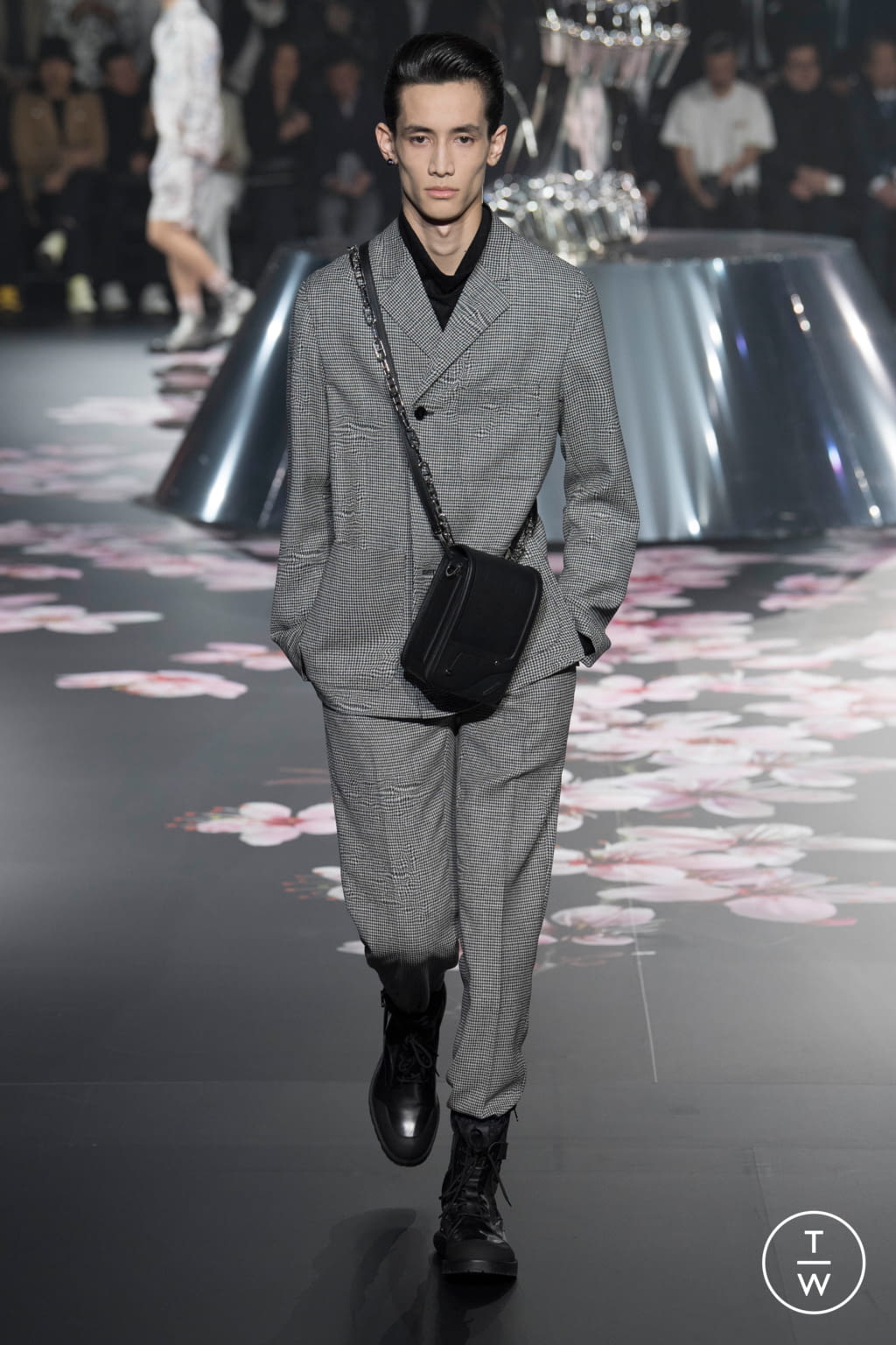 Fashion Week New York Pre-Fall 2019 look 3 from the Dior Homme collection menswear