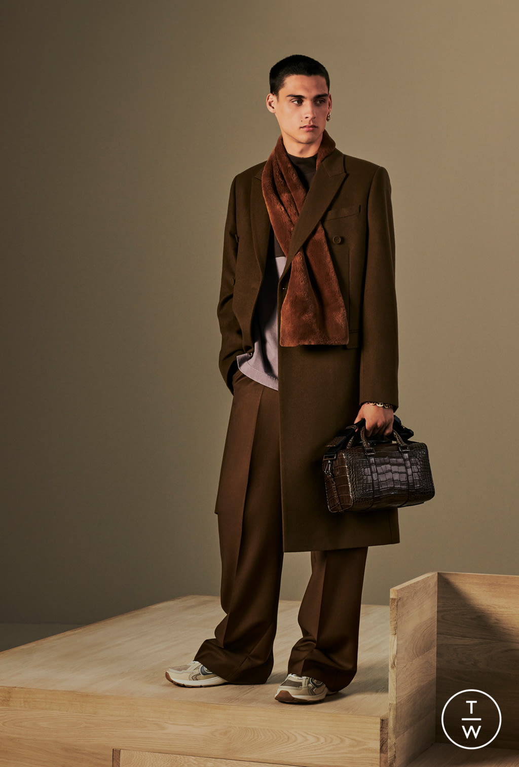 Fashion Week Paris Resort 2022 look 3 from the Dior Men collection 男装