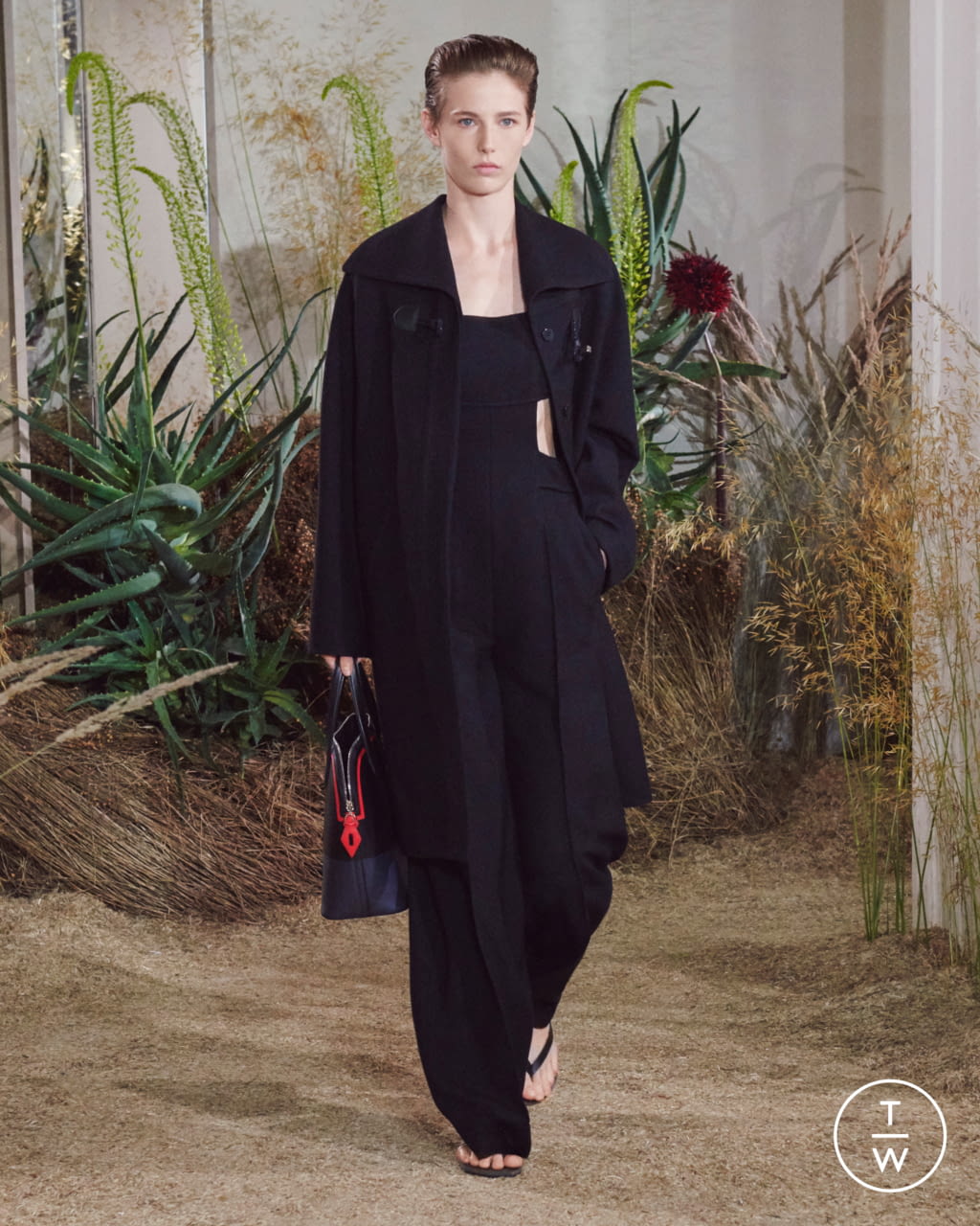 Fashion Week Paris Resort 2019 look 3 from the Hermès collection 女装