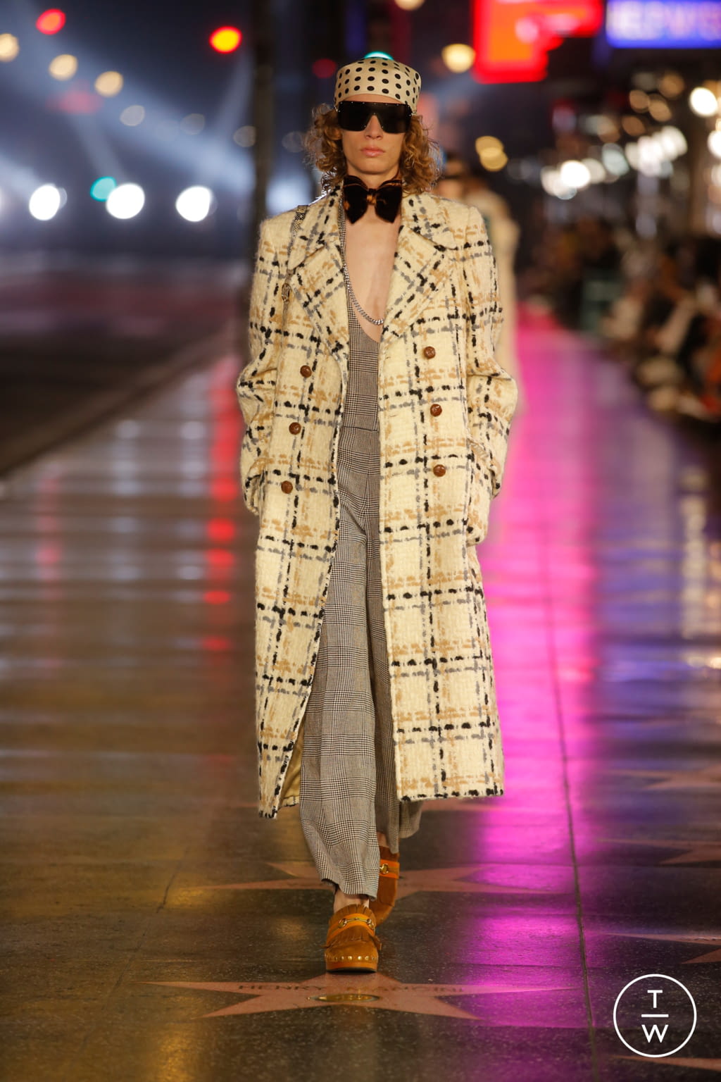 Fashion Week Milan Spring/Summer 2022 look 32 from the Gucci collection 女装