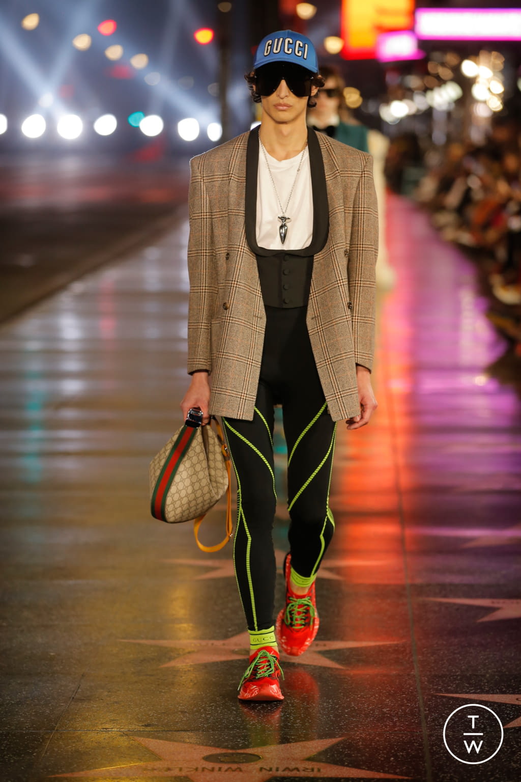 Fashion Week Milan Spring/Summer 2022 look 33 from the Gucci collection 女装